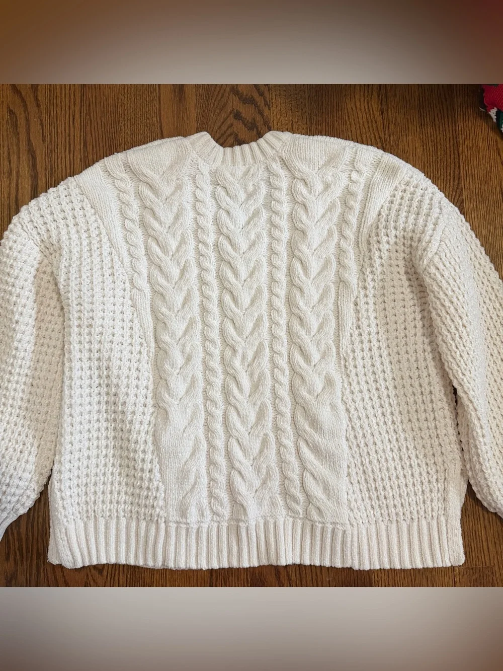 Altar'd State Cream V Neck Cable Knit Super Soft Sweater Size XS